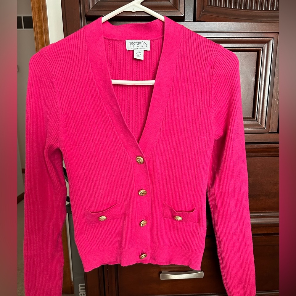 Sofia Vergara button top/sweater